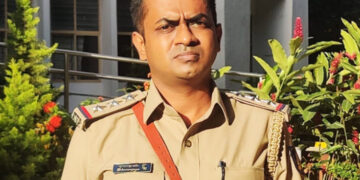 dhananjay police-inspector-died-because-of-cancer-at-bangalore